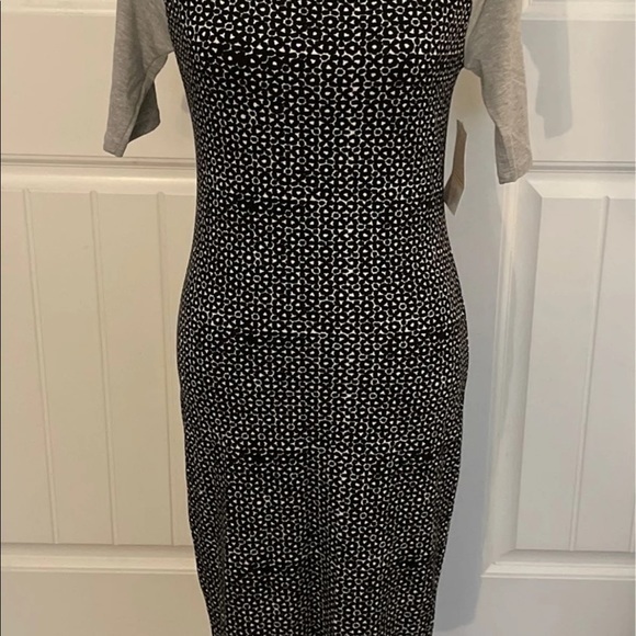 Lularoe Julia Dress‎ - Picture 2 of 7